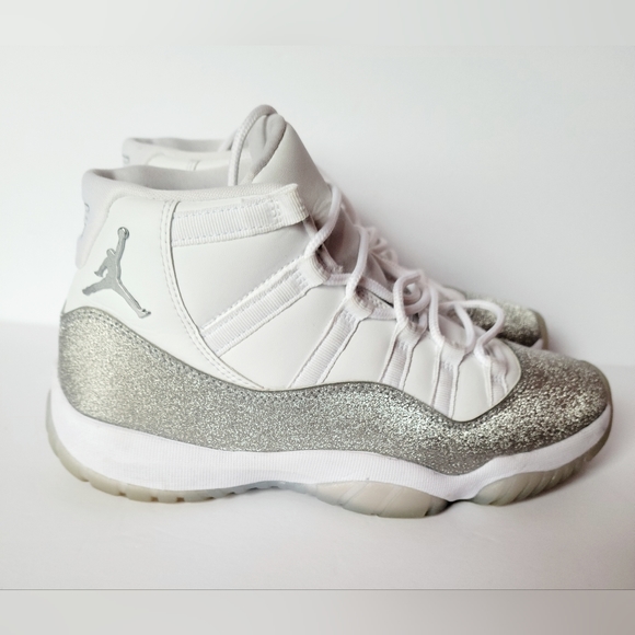 NIKE AIR JORDAN 11 VAST GREY - Picture 1 of 9